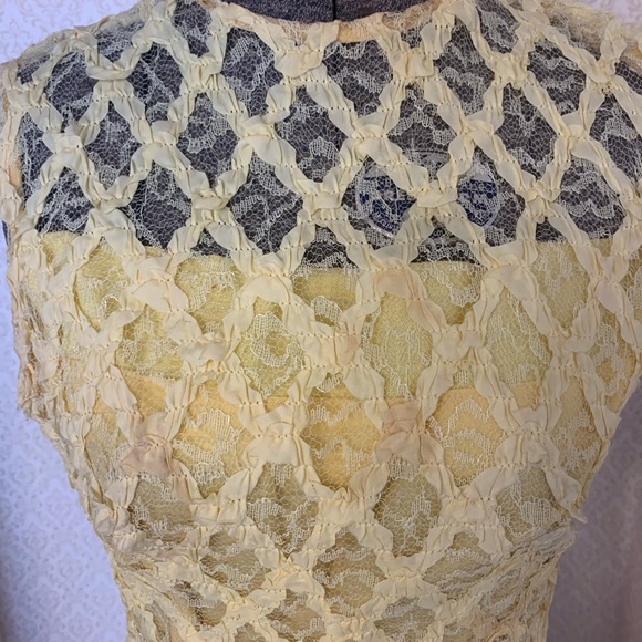 1960s lace dress! - Picture 2 of 5